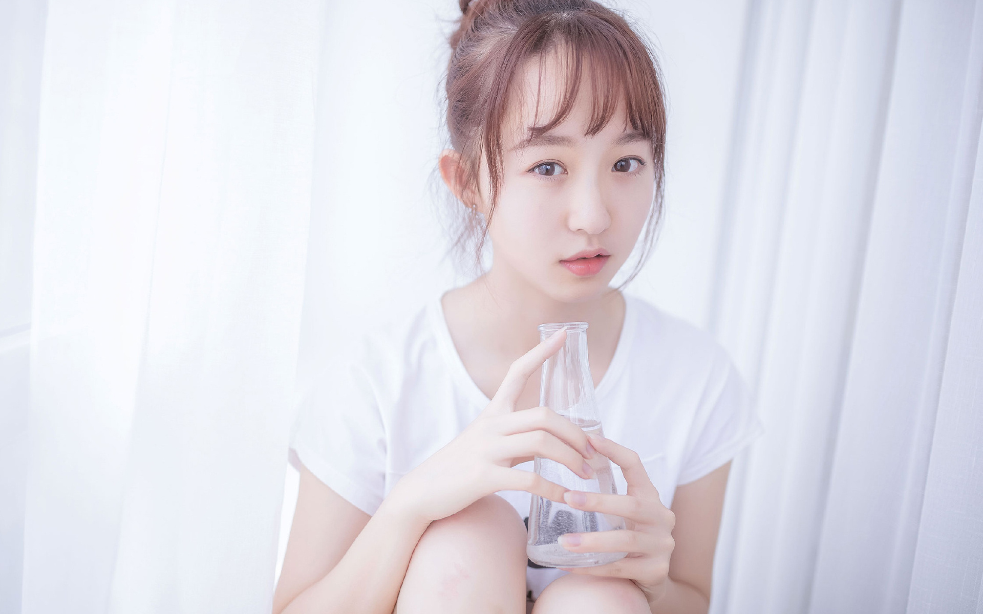 球队们在比赛中展现出强大的团队合作精神，从足球比赛看团队精神