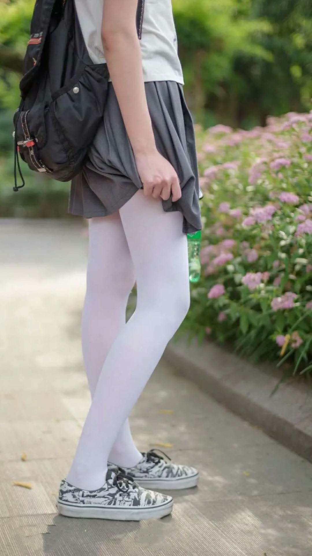 安东·李恩：全黑队中场的“节奏控制者”，每次突破都带来全新的进攻