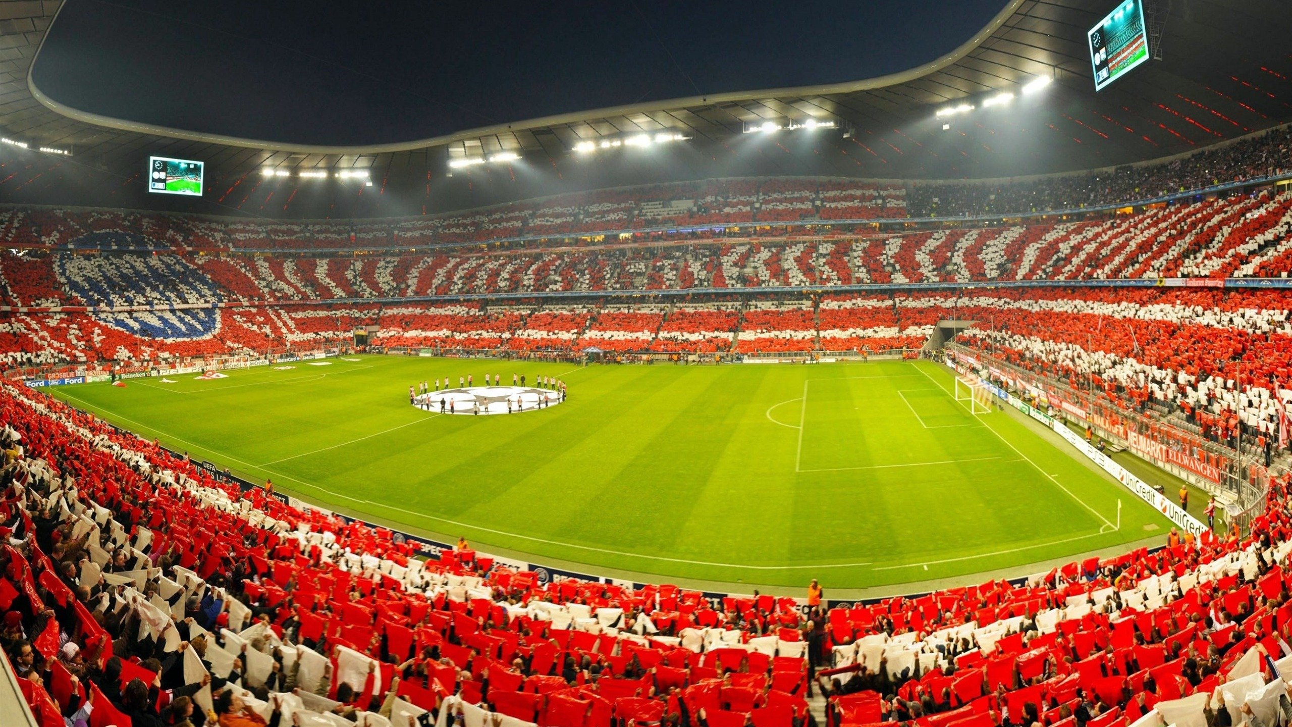 赛事期间观众体验升级,互动环节丰富多彩,比赛观众